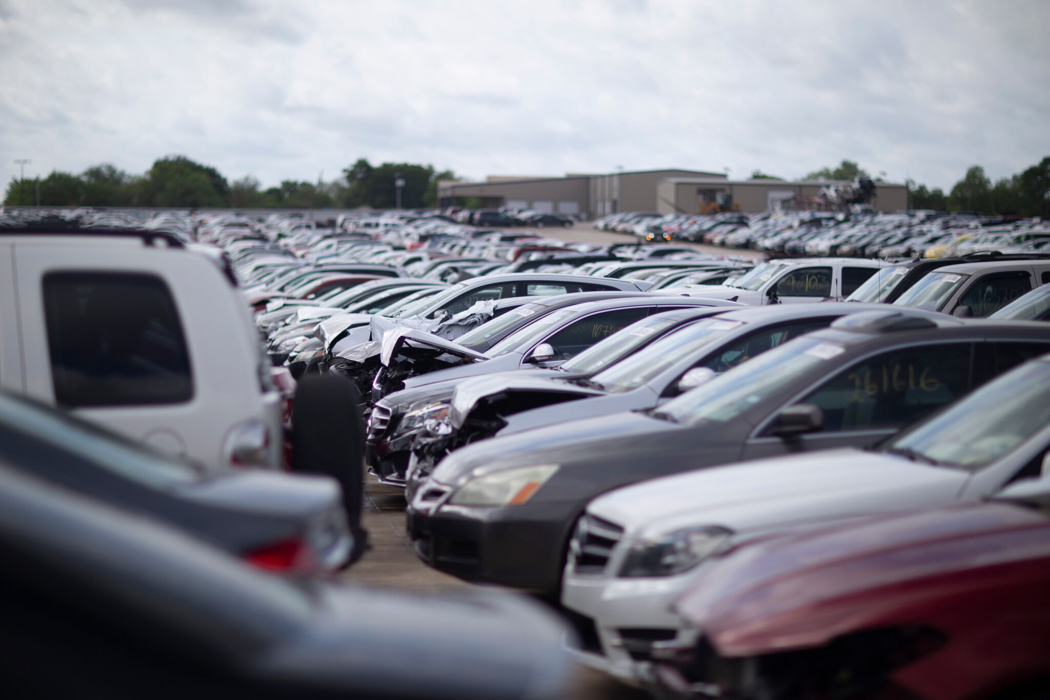 Mais de 700 veículos estarão disponíveis nos leilões da Copart nesta semana