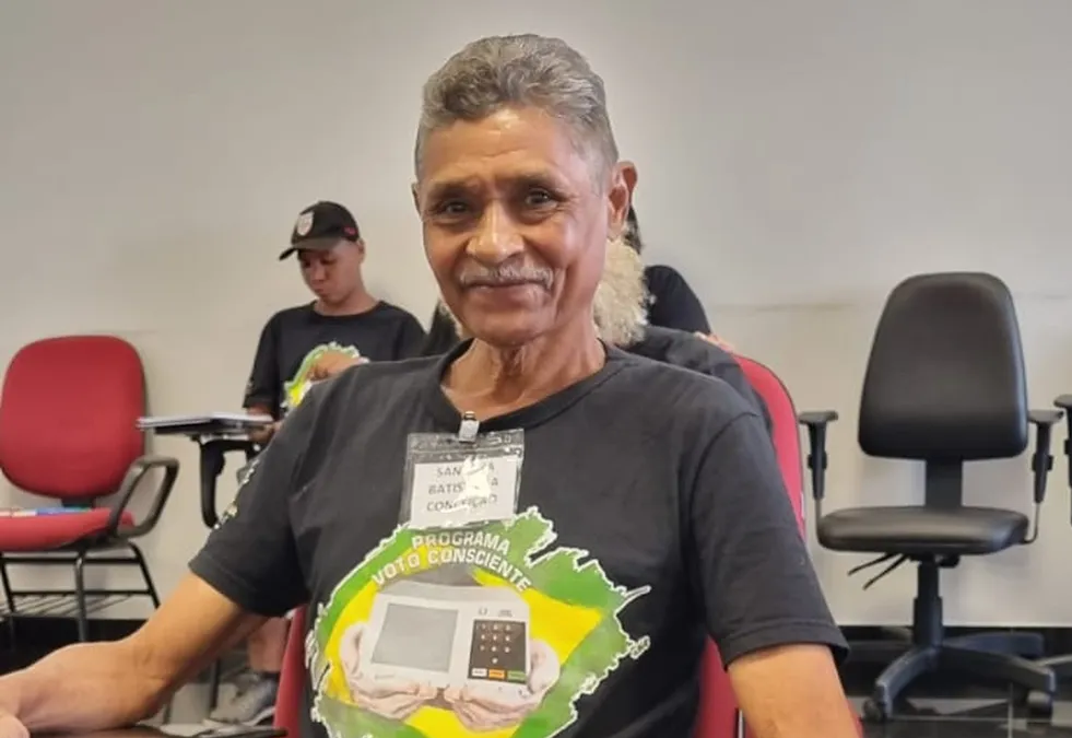 Cuiabá | Pedreiro entra para a escola aos 60 anos em Cuiabá: ‘Emocionado’