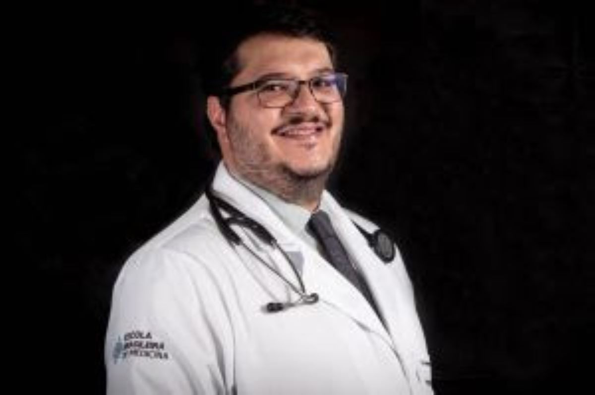 Escola Brasileira de Medicina lança programa de experiência prática via telemedicina para especializandos médicos