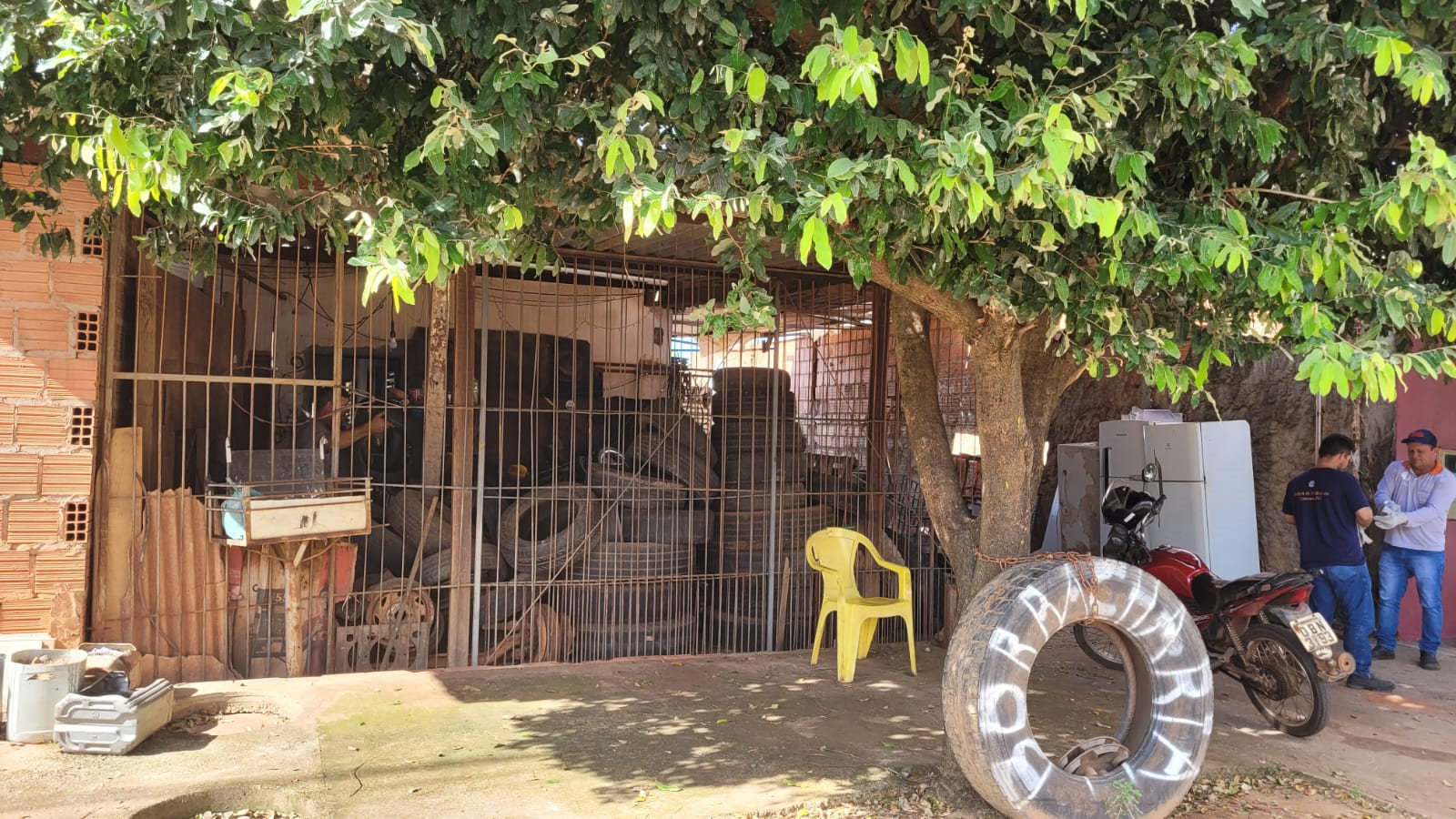 Rondonópolis | Prefeitura promove ação em borracharias para prevenir proliferação do mosquito da dengue