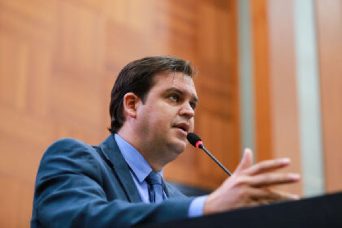 Lei garante que contatos de conselhos tutelares sejam divulgados nas escolas de Mato Grosso