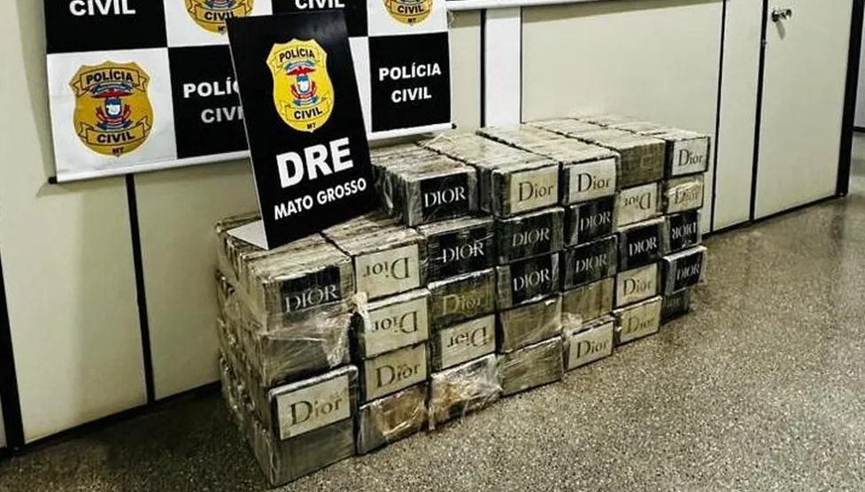 Homem é preso transportando mais de 350 kg de drogas em rodovia