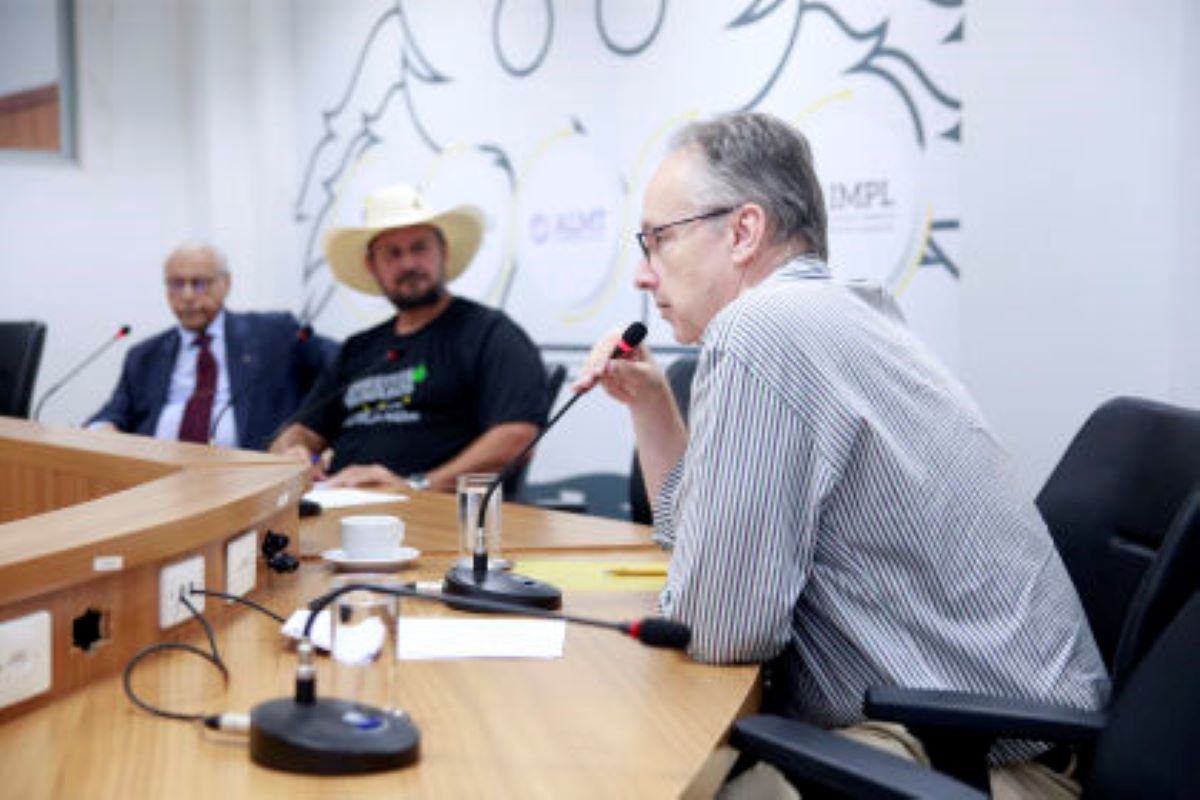 Comissão de Relações Internacionais atenta à geração de energia limpa e reciclagem de resíduos em Mato Grosso