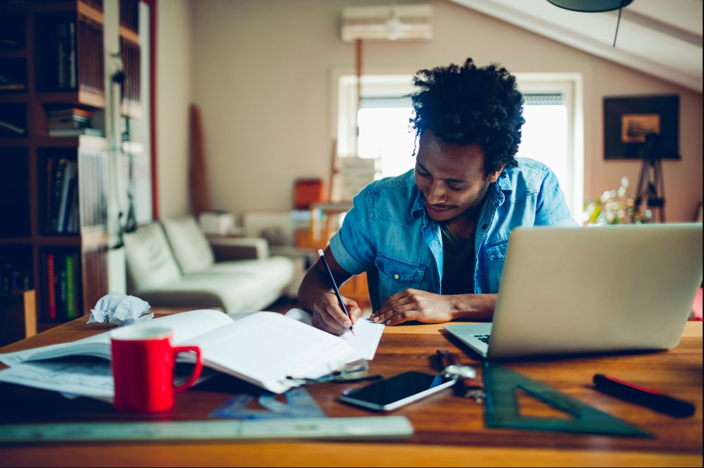 Curso de Ciência e Tecnologia será lançado em live na segunda-feira (17)