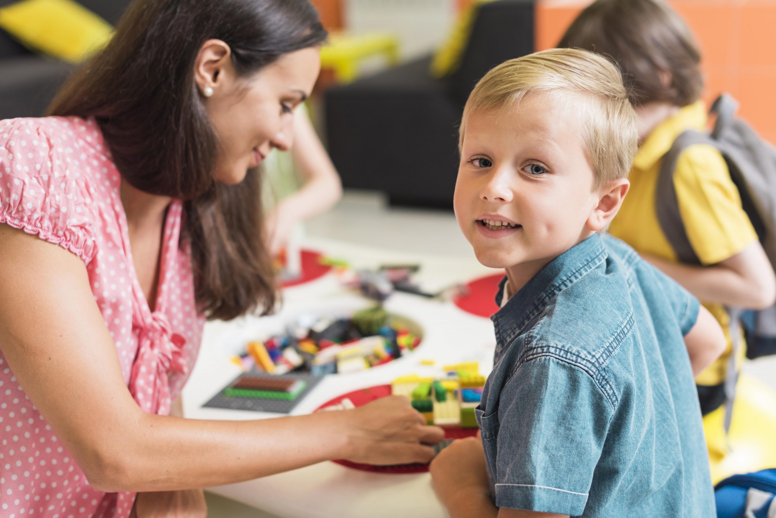 Estimulação precoce é recomendada para bebês, mesmo sem o diagnóstico de autismo
