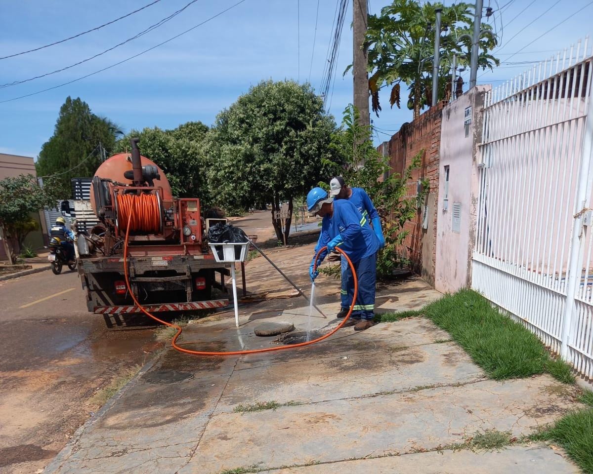 Sanear pede colaboração para reduzir obstruções na rede de esgoto