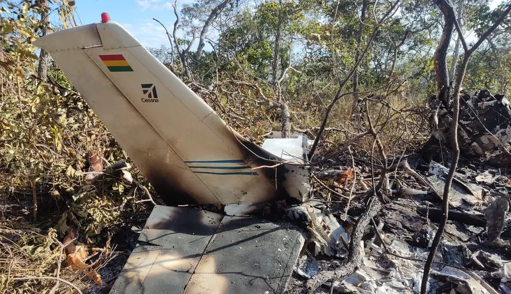 Mato Grosso | Piloto morre em queda de avião boliviano usado para possível tráfico internacional de drogas