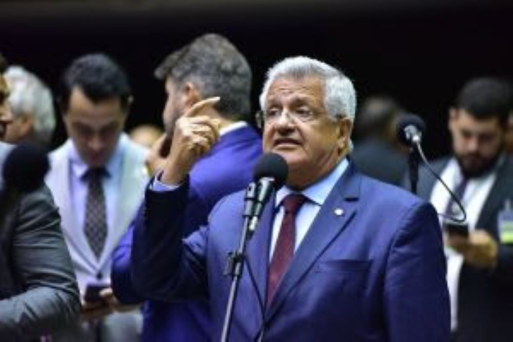 Vice-líder do Governo Lula articula Frente Parlamentar em Defesa do Fretamento