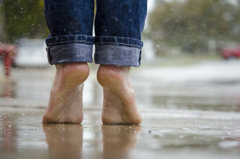 Confira 5 dicas para cuidar dos pés no frio e prevenir doenças
