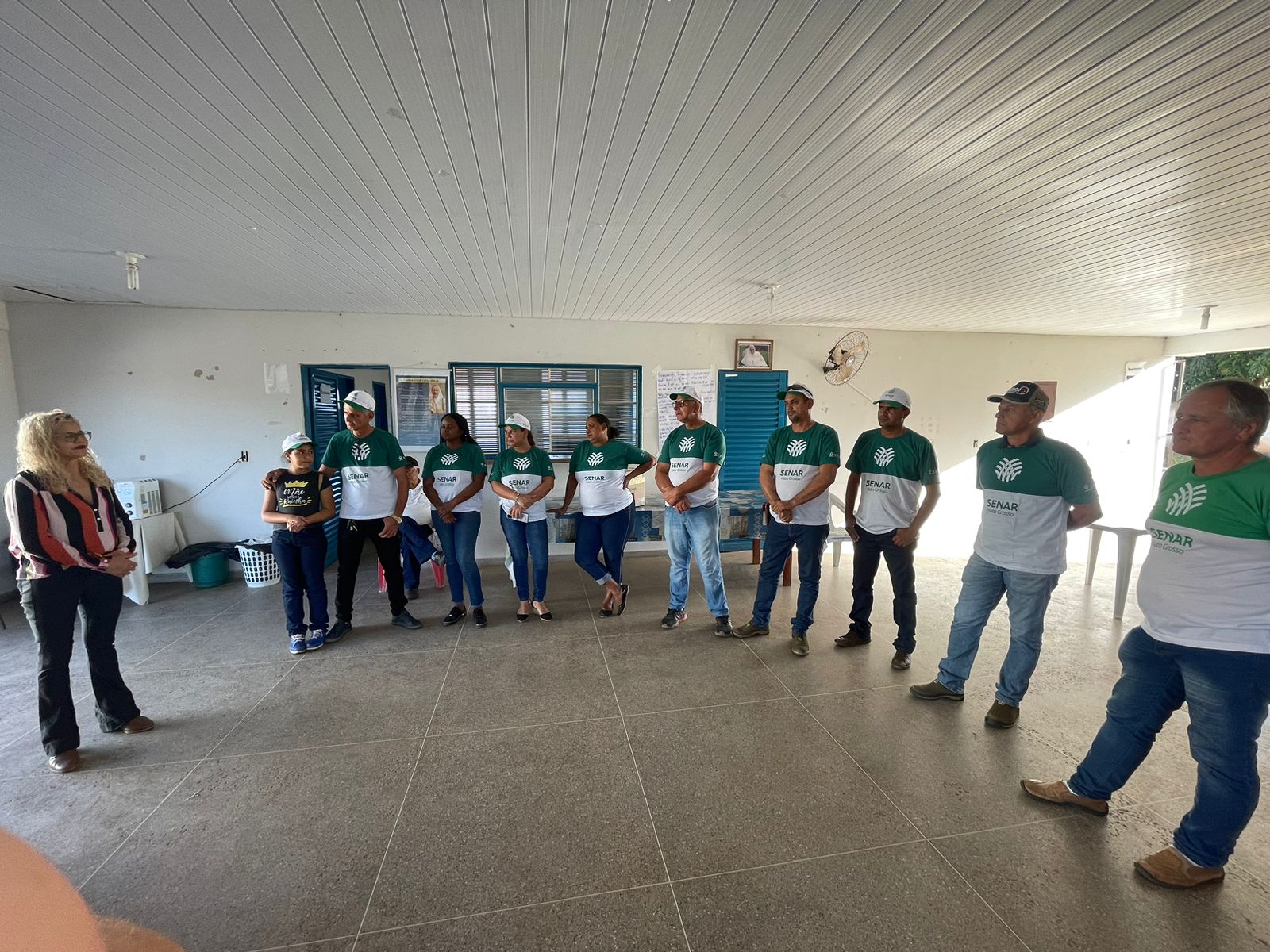 Motoristas e monitores da educação municipal de Tesouro passam por treinamento de primeiros socorros 