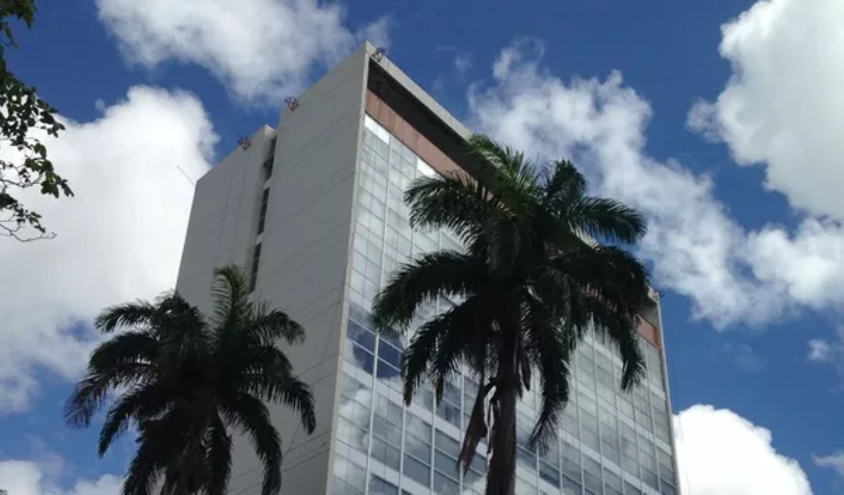 Dataprev abre concurso com 222 vagas imediatas para nível médio e superior com salário de até R$ 8 mil