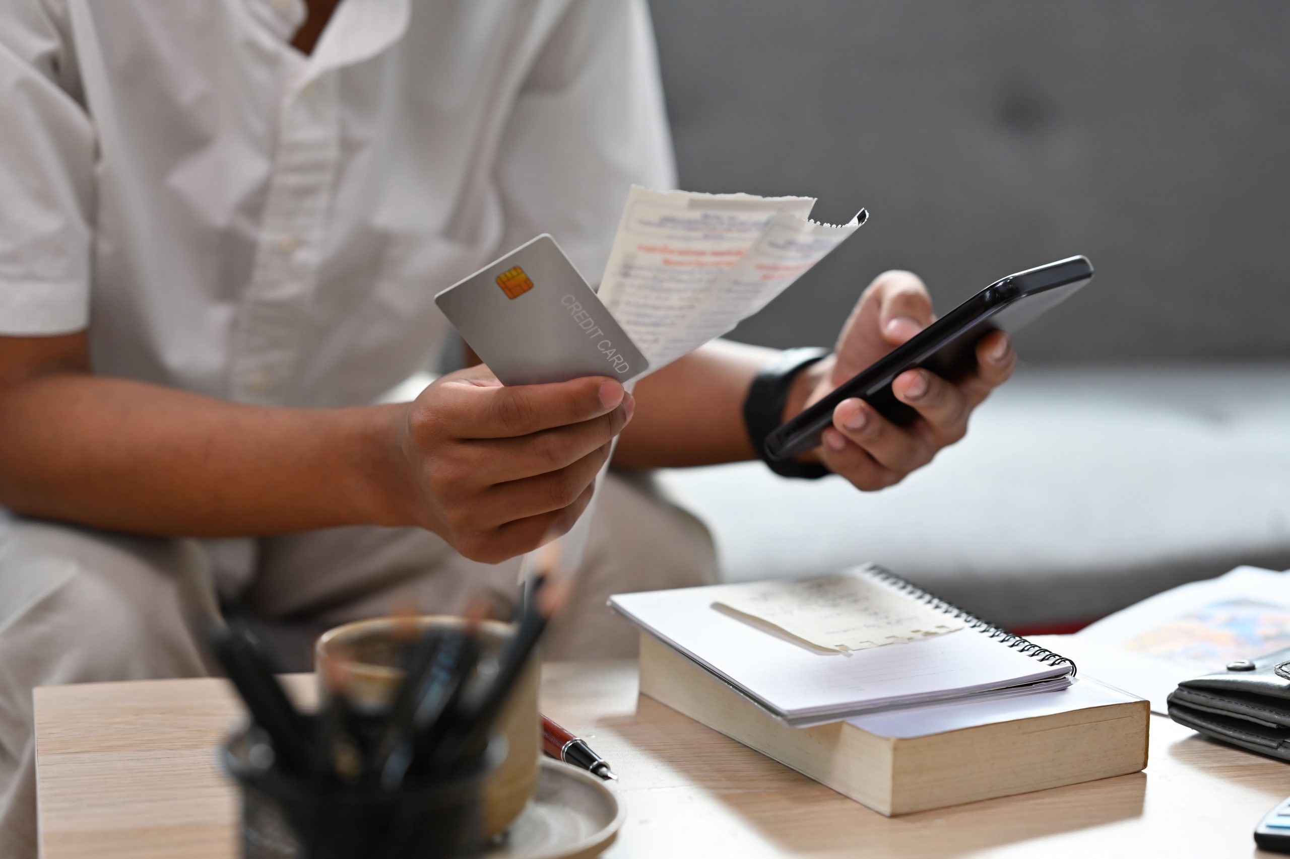 Taxar parcelamento no cartão de crédito pode impedir o funcionamento de empresas e o consumo de famílias