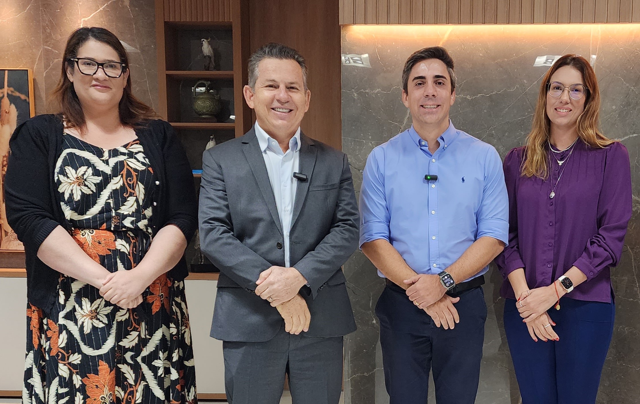 Governo de MT anuncia novo edital para selecionar mais 100 estudantes para intercâmbio na Inglaterra
