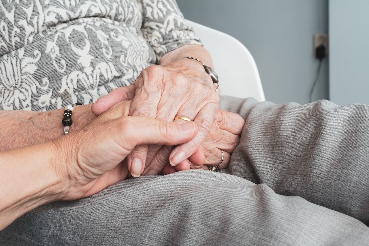 Quais os suplementos indicados para o tratamento de sarcopenia em idosos?