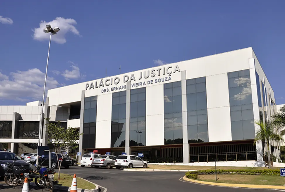 Primavera do Leste | Pai que matou filho de 1 ano asfixiado é condenado a 21 anos de prisão