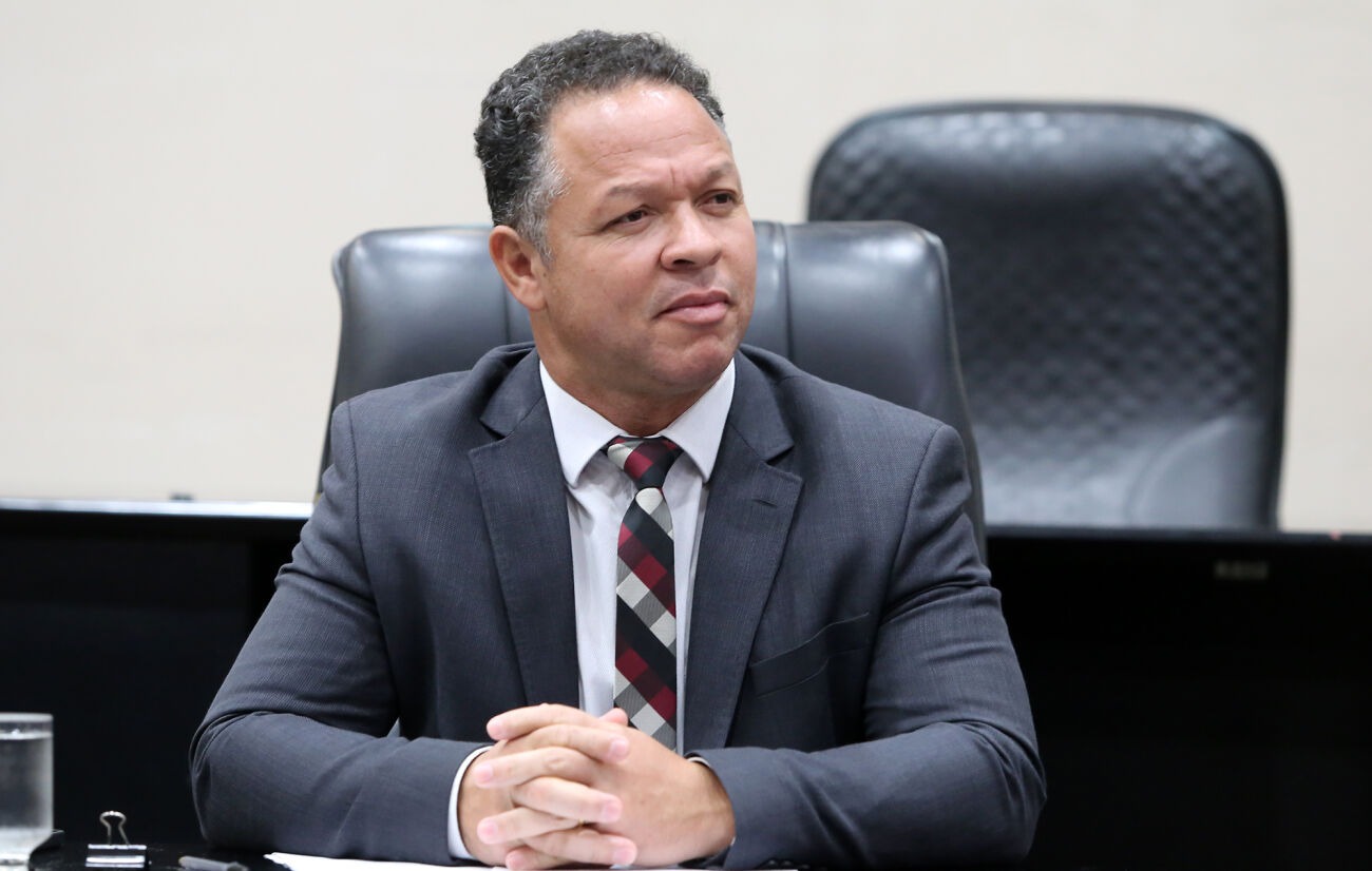 Lei de Cláudio Ferreira garante aula prática, teórica e CNH 100% gratuita para cidadãos de baixa renda em Mato Grosso