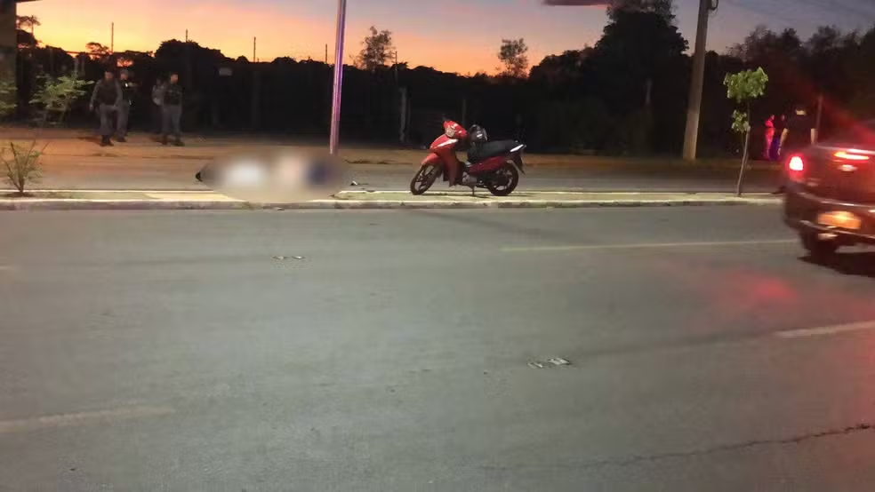 Cuiabá | Mulher de 31 anos morre atropelada por caminhão