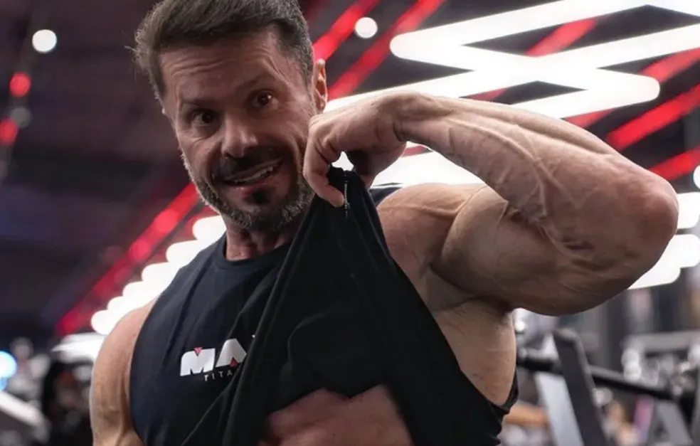 Quem é Renato Cariani, influencer do mundo fitness alvo de operação da Polícia Federal contra tráfico de drogas