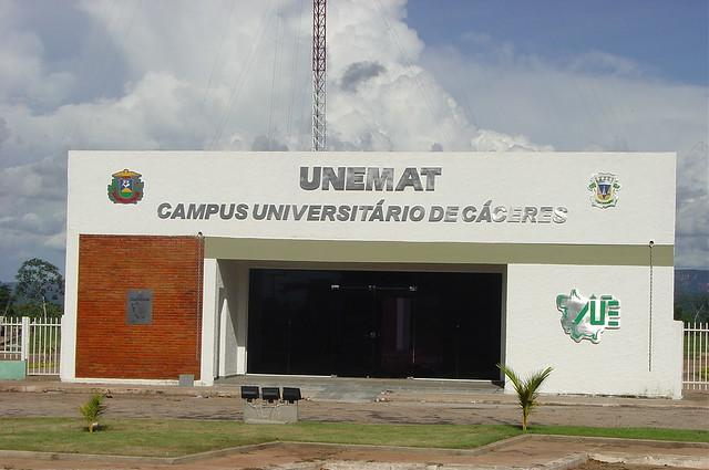 Candidatos podem pedir isenção de taxa do concurso da Unemat até quinta-feira (14)