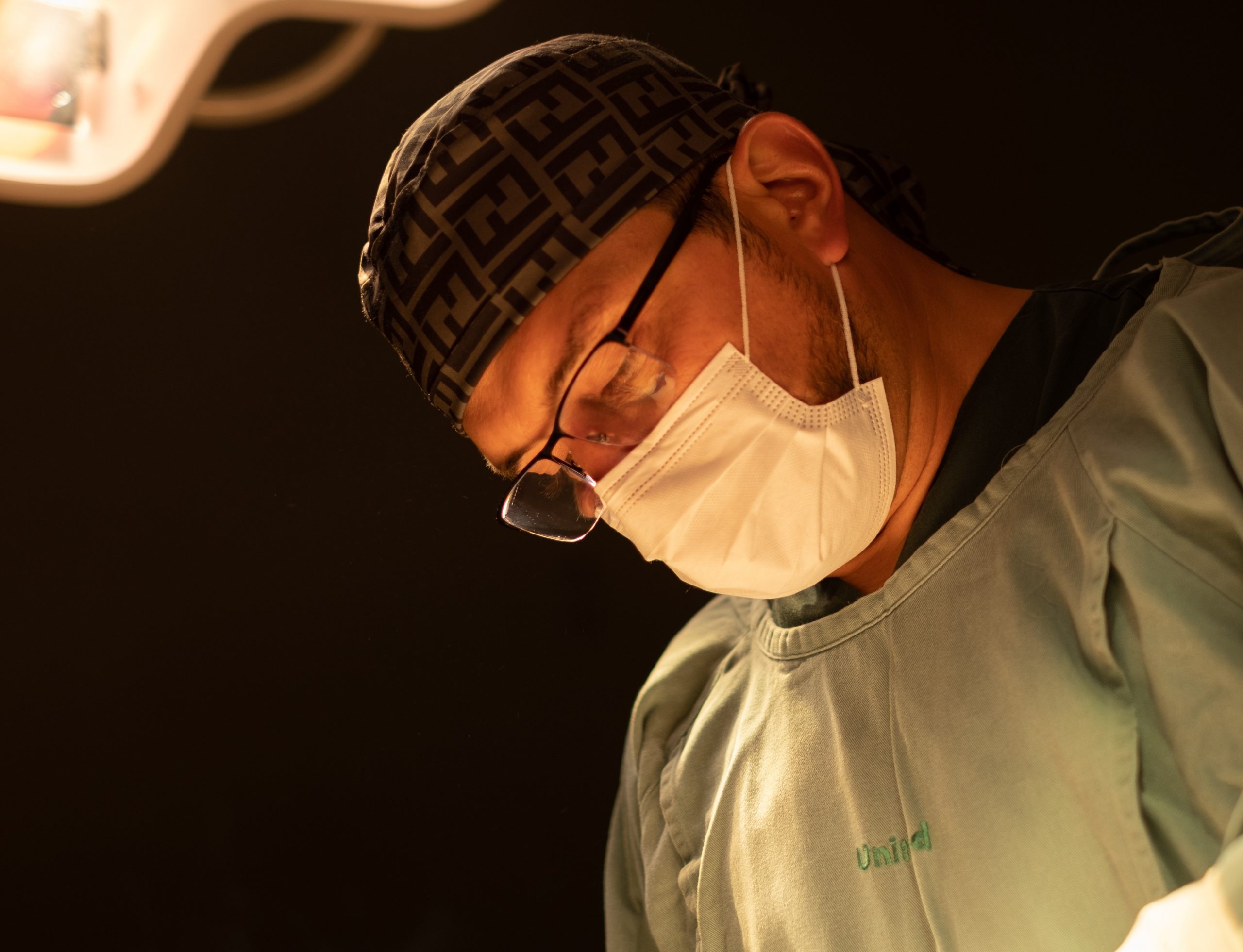 Mamoplastia reconstrutora: Como funciona o procedimento que ajuda a restaurar a autoestima de mulheres?