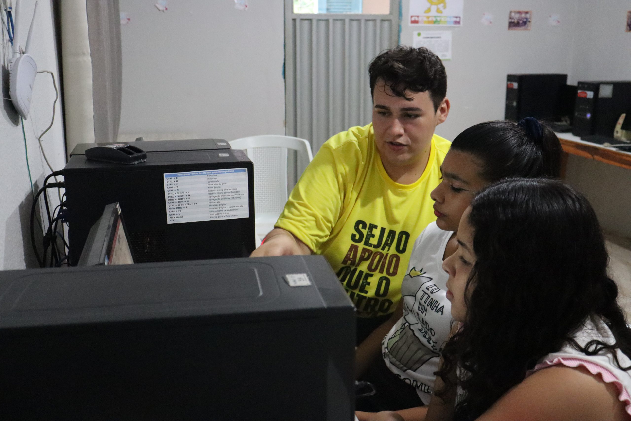 Volta às aulas: 10 dicas para identificar bullying e cyberbullying com crianças e adolescentes