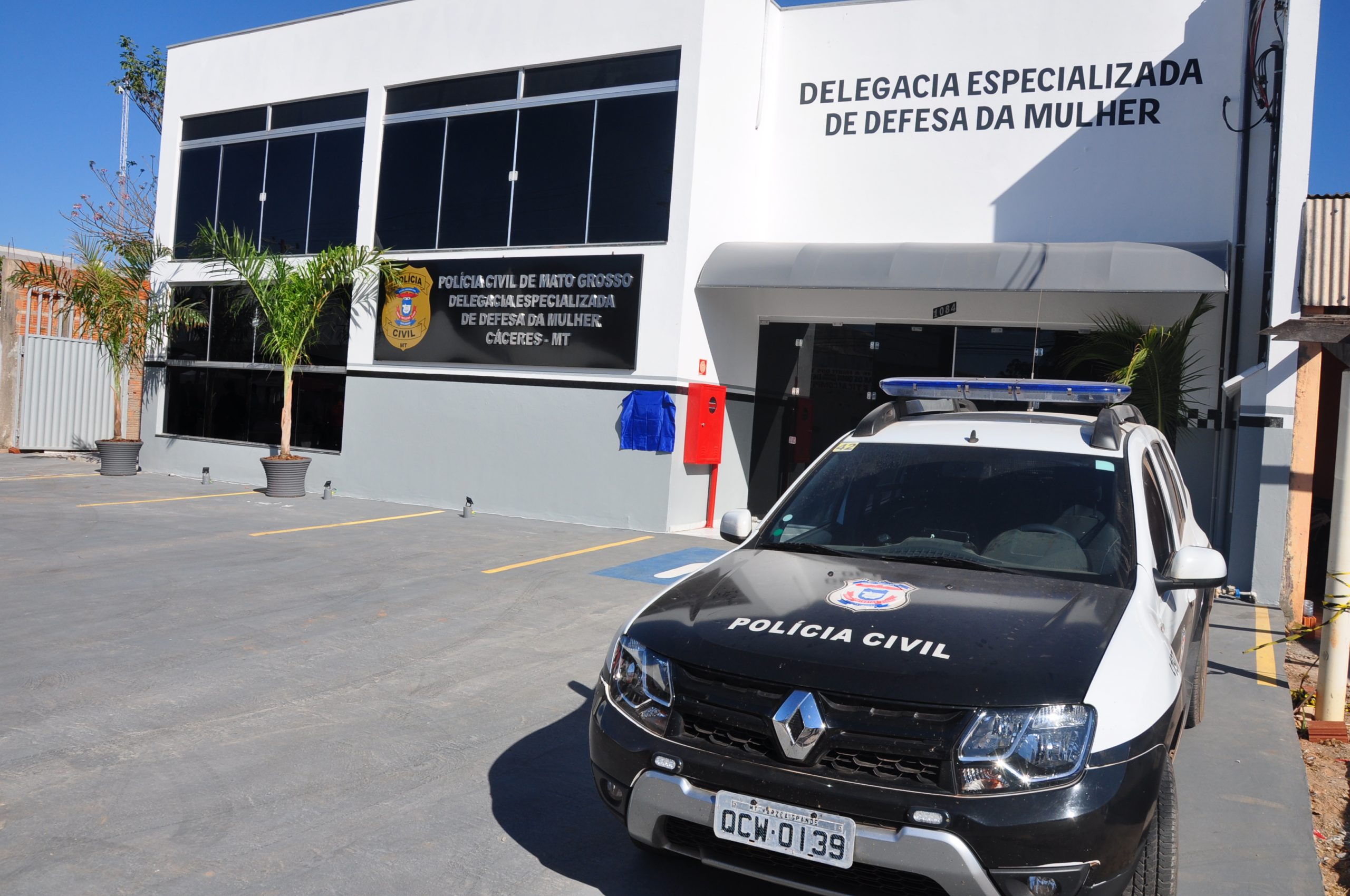 Polícia Civil prende psicólogo suspeito de abusar sexualmente de irmãs em Cáceres