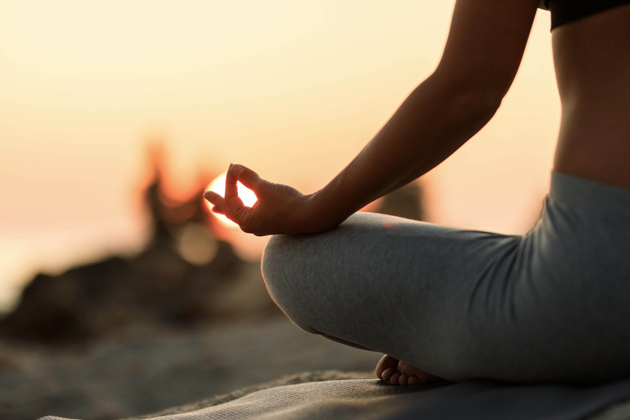 4 benefícios da meditação para começar bem 2024