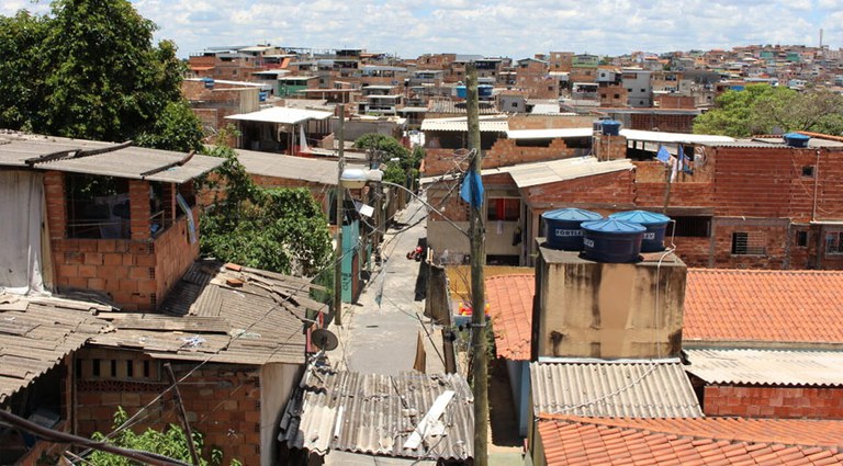 Favelas e Comunidades Urbanas: IBGE muda denominação dos aglomerados subnormais