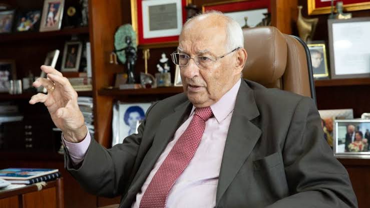 PEC 42/23 que proíbe candidatura de militares da ativa elimina direito