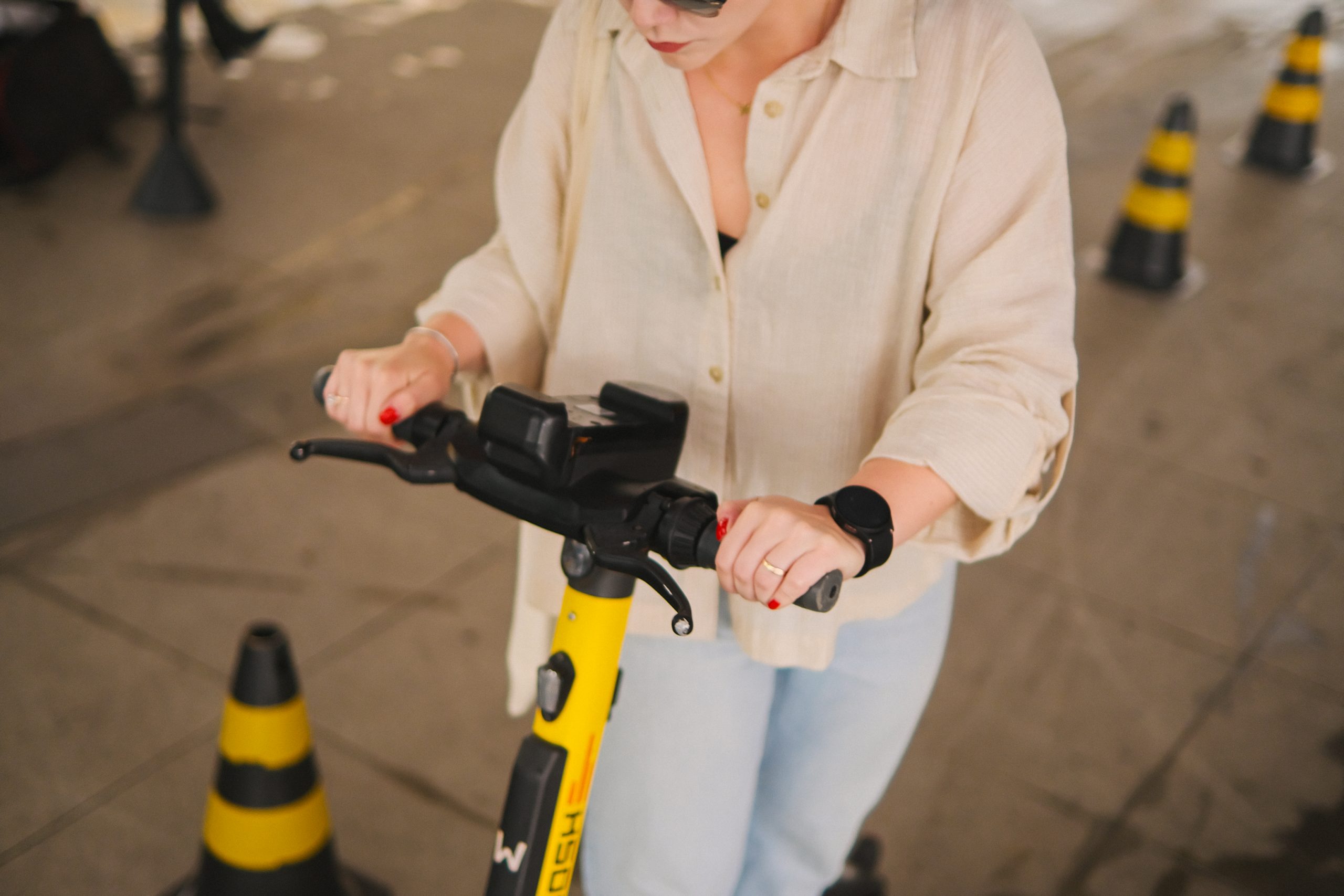 Patinete elétrica pode ser a melhor forma de chegar ao seu destino, mas deve ser utilizada com responsabilidade