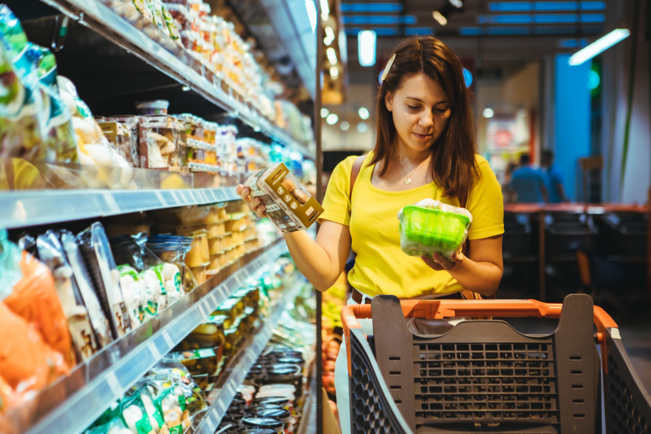 Rótulos de alimentos: especialista dá dicas de como identificar produtos mais saudáveis