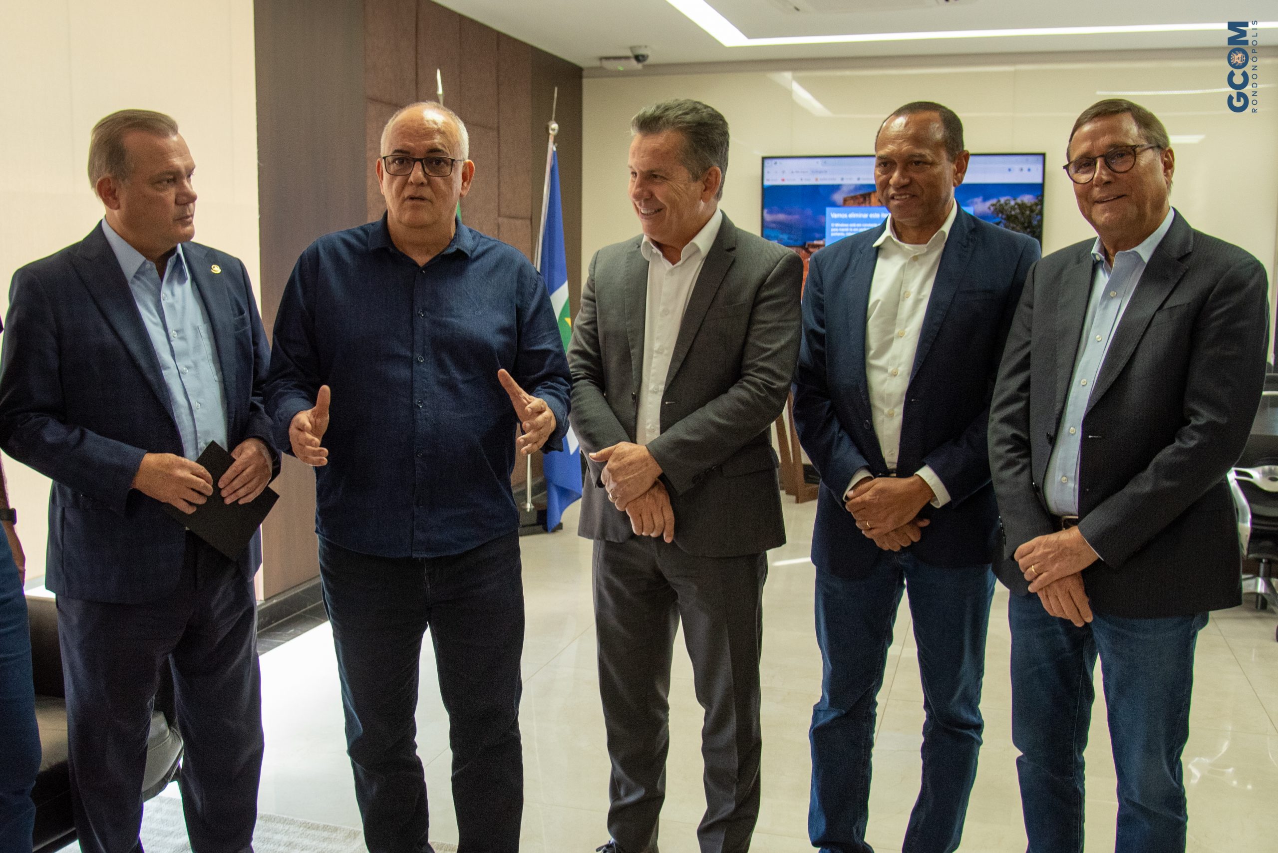 Pátio discute obras de infraestrutura com o governador Mauro Mendes