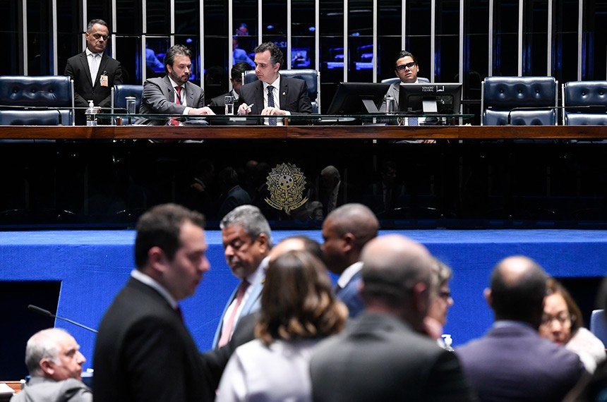 Senado aprova lei que favorece réu em caso de empate na esfera penal
