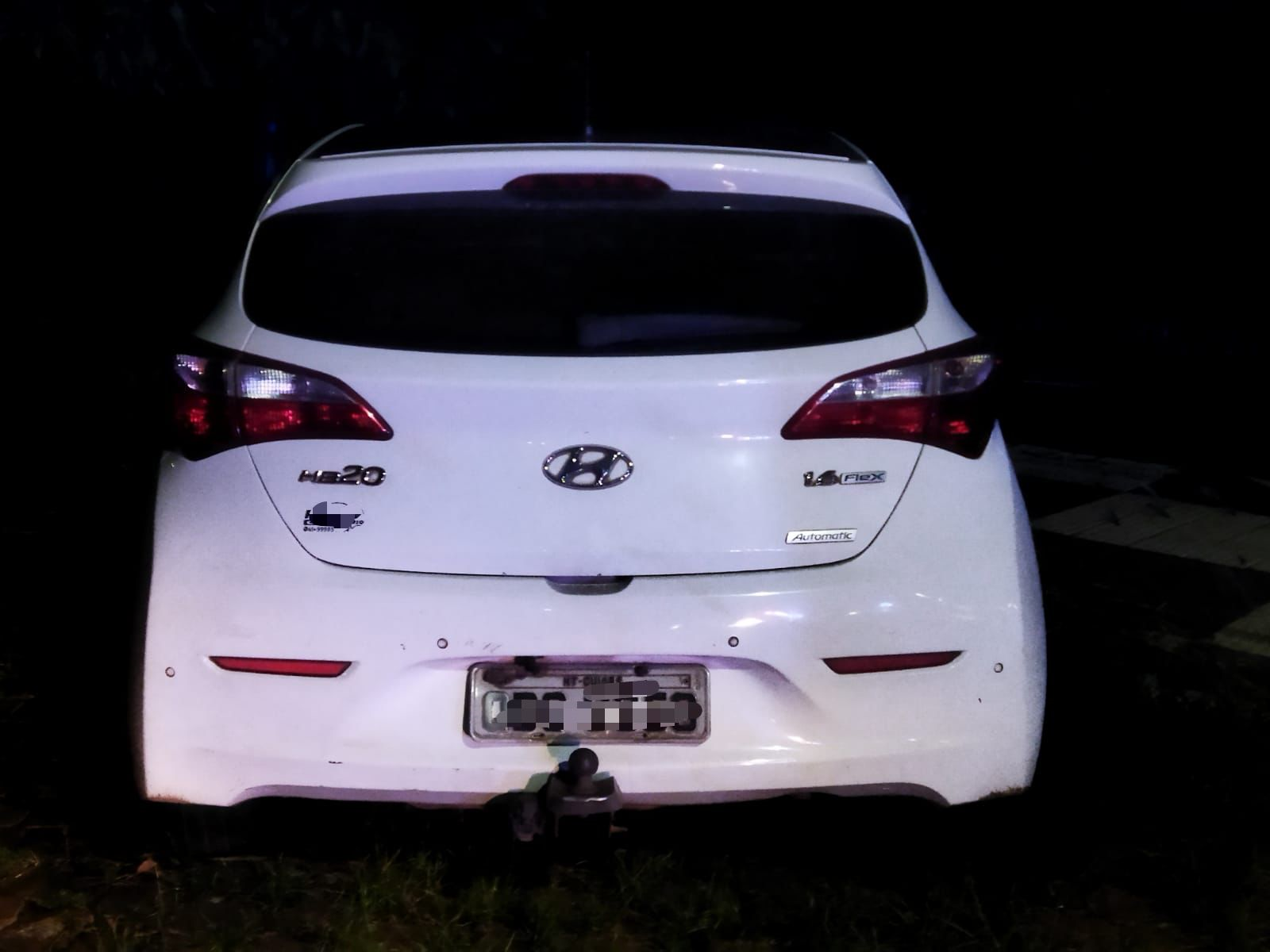 Polícia Militar prende homem e apreende adolescente por roubo de veículo em Cuiabá