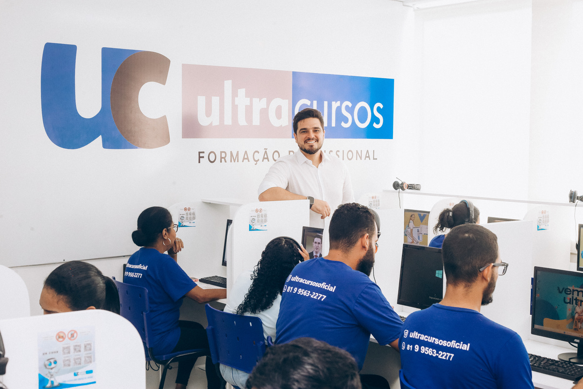 Negócios em educação despontam impulsionados pela demanda por qualificação profissional