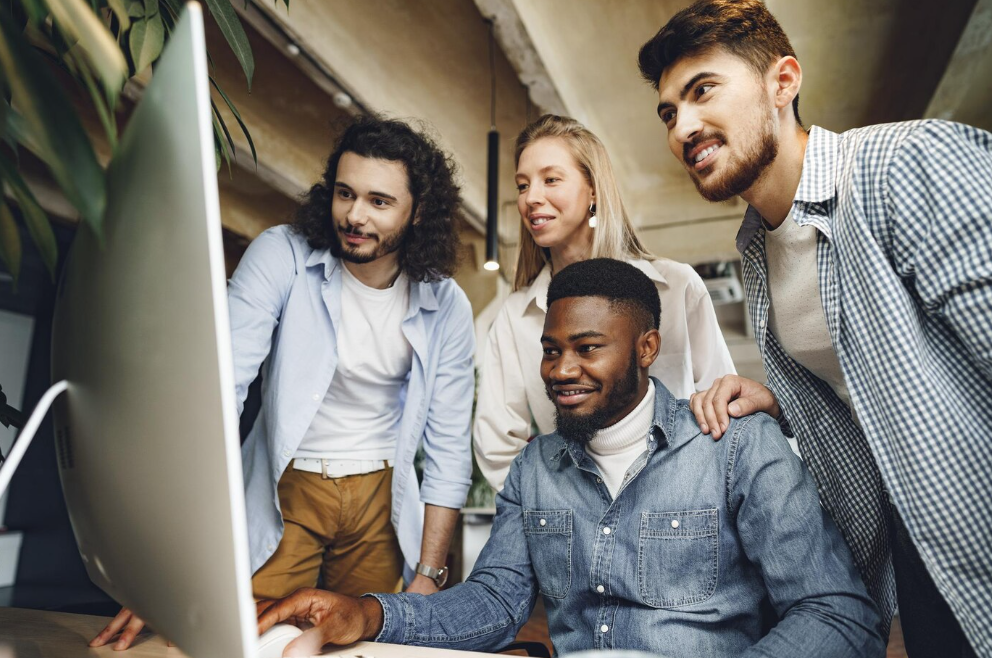 Mundo corporativo: confira as expressões da Geração Z mais comuns no ambiente de trabalho