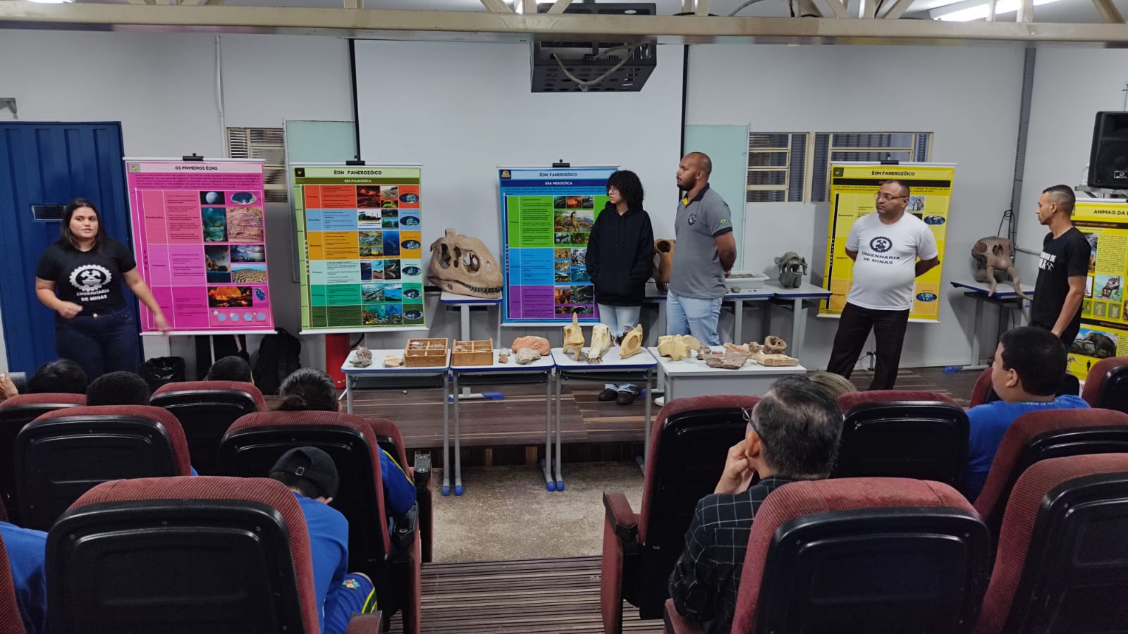 Educação Geociências e Mineração leva exposição itinerante a escolas públicas de Cuiabá e Várzea Grande