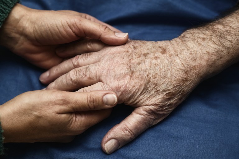 Pensão por morte: entenda as classes de prioridade e o valor do benefício