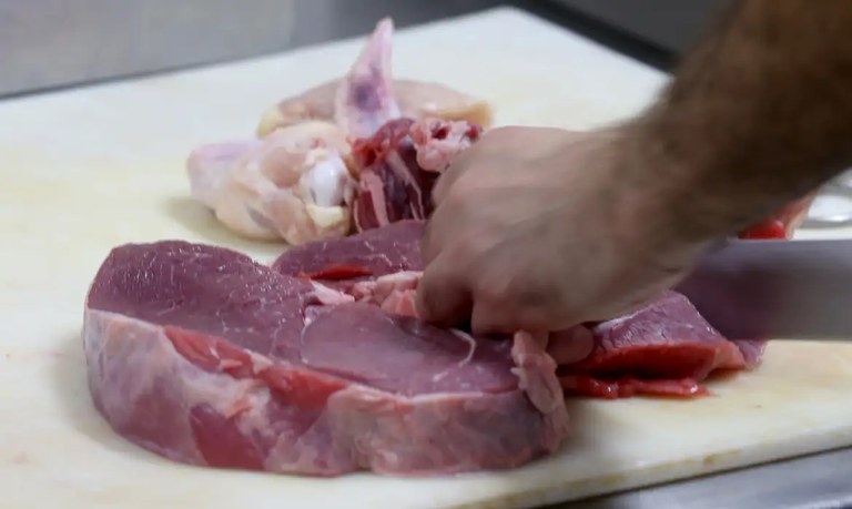 Aumento na produção de carnes garante abastecimento interno e exportações