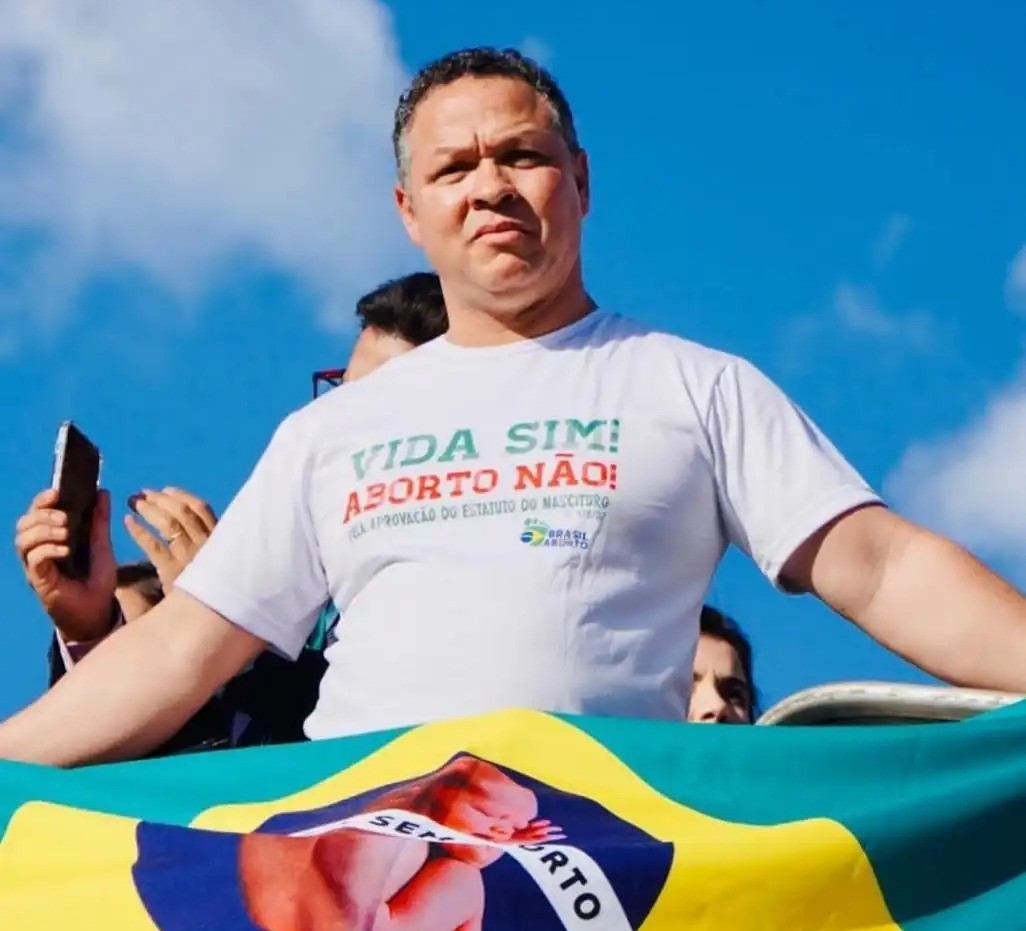 Defesa à vida: Cláudio Ferreira apresenta moção em apoio a proibição de aborto por assistolia fetal