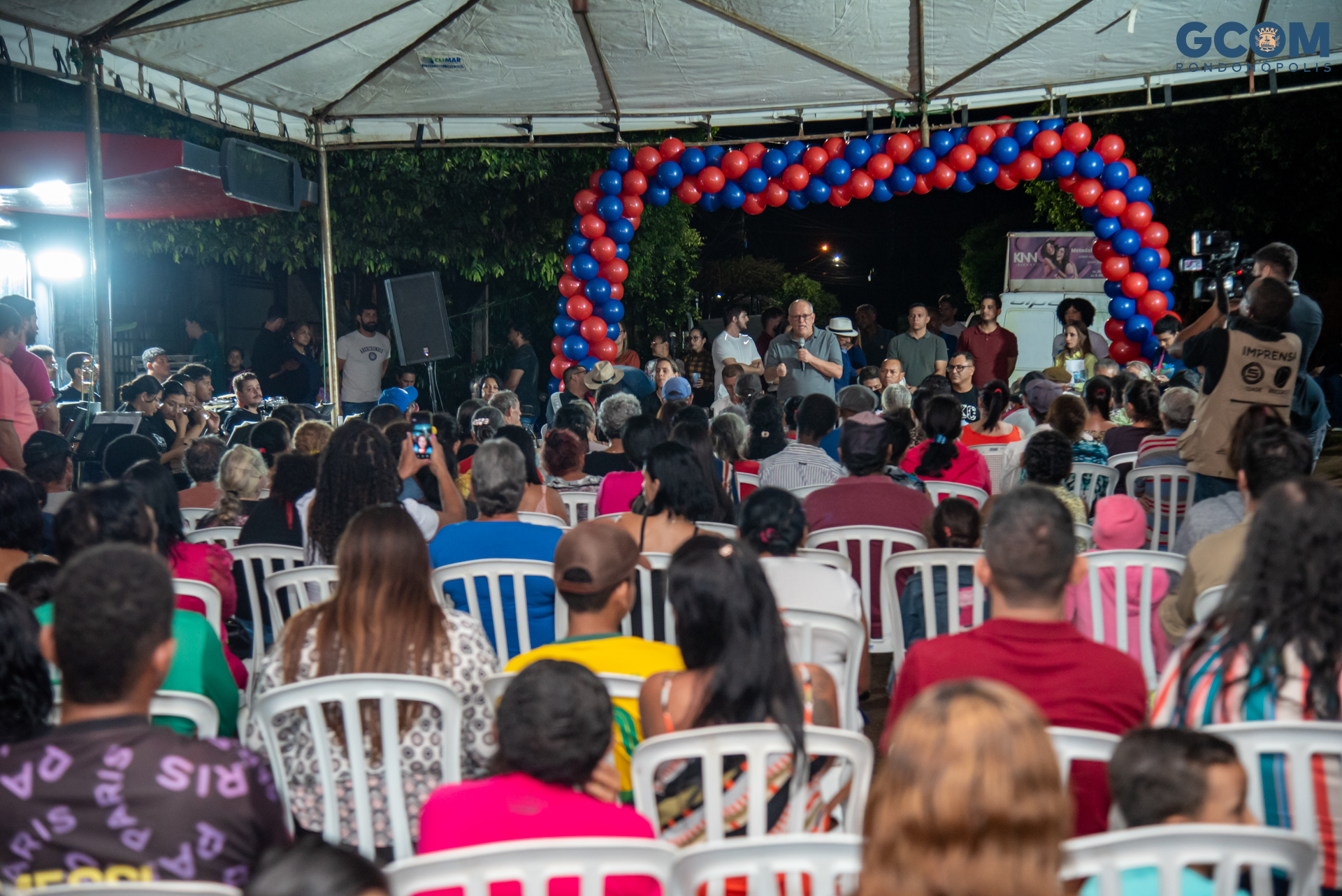 Rondonópolis | Cerca de 300 famílias do bairro Jardim das Flores recebem escrituras