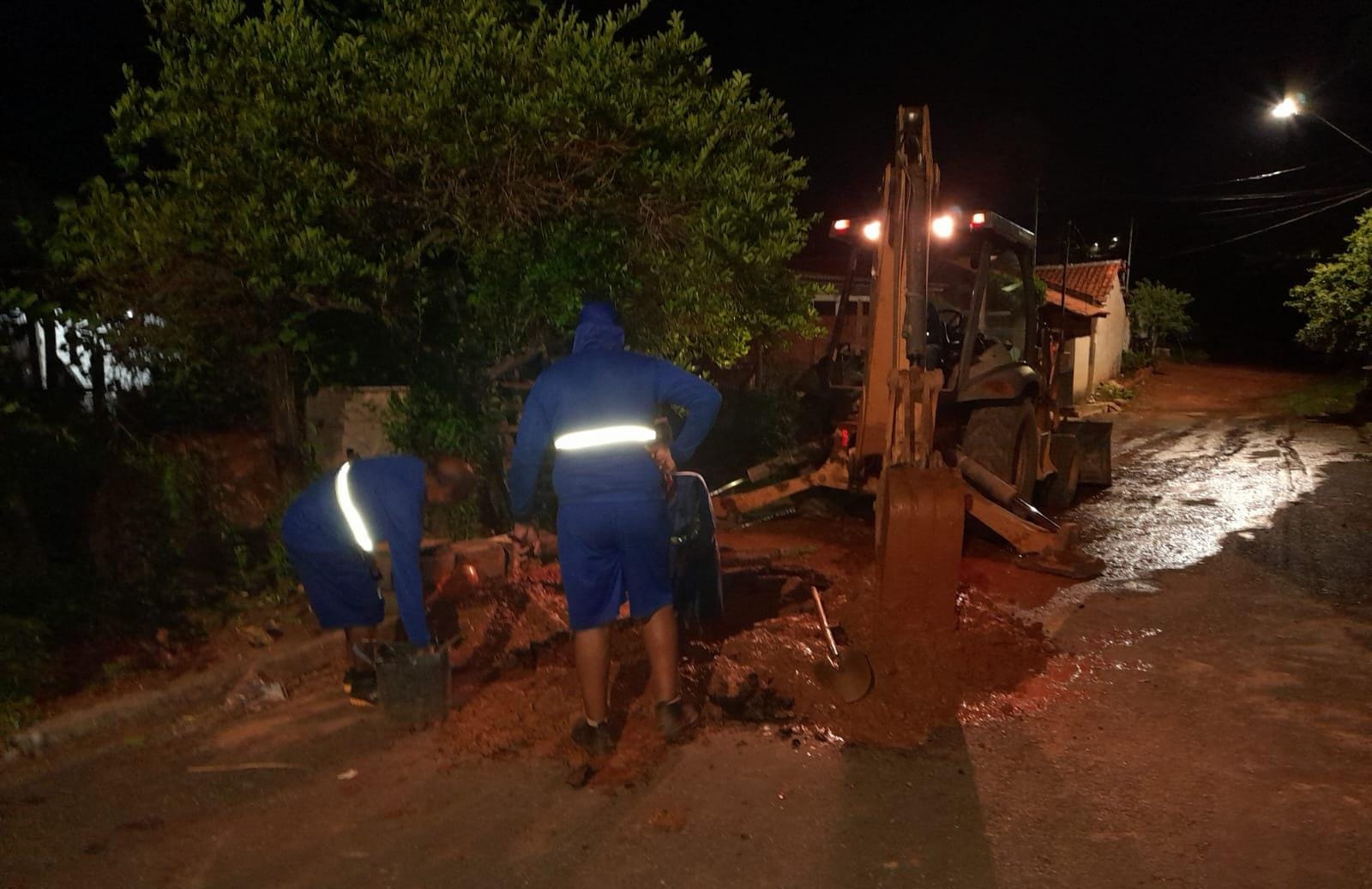 Rondonópolis | Chuva e ligações indevidas aumentam casos de transbordamento na rede de esgoto