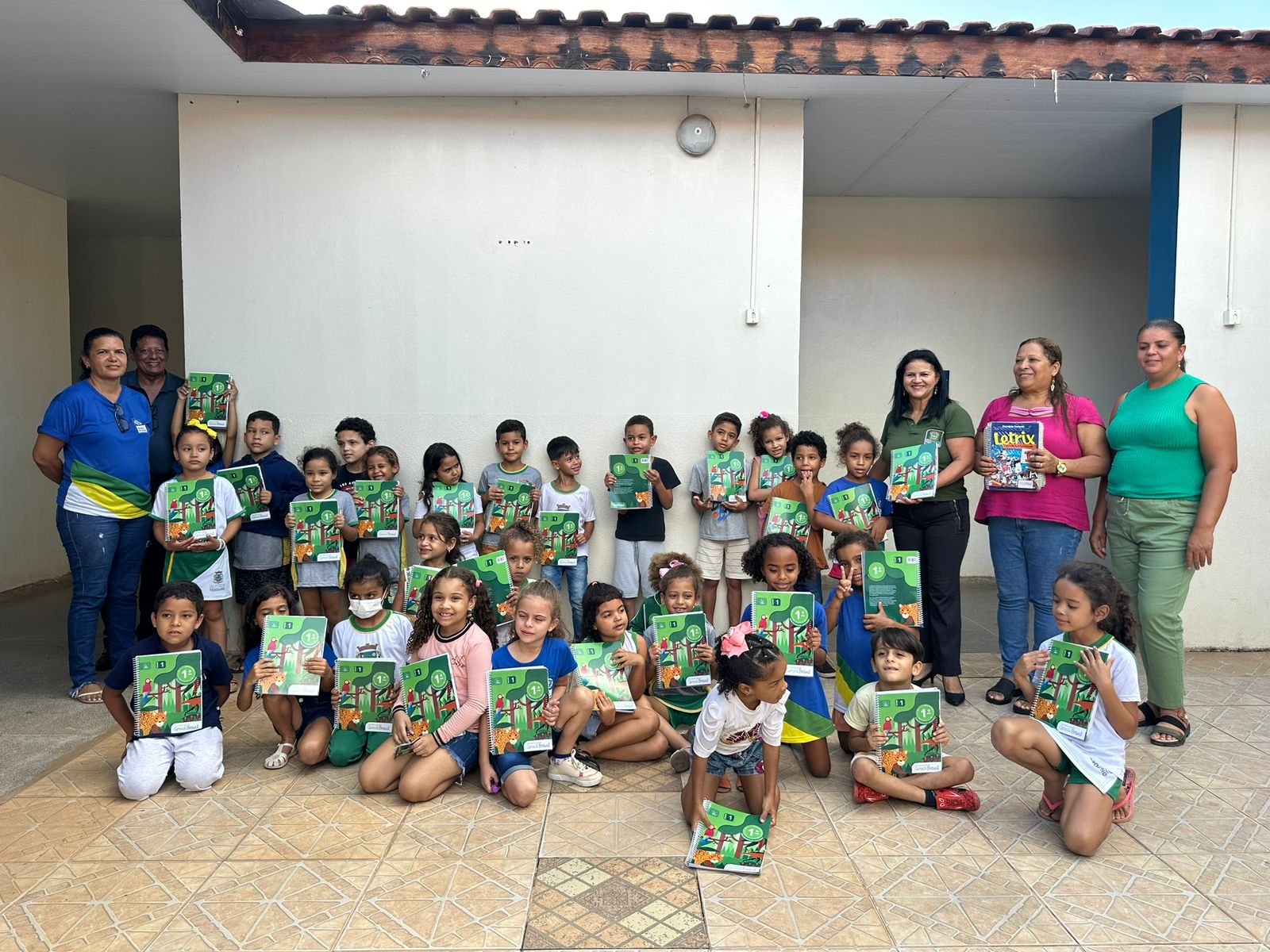 Tesouro | Secretaria Municipal de Educação investe mais de 200 mil reais em material complementar escolar