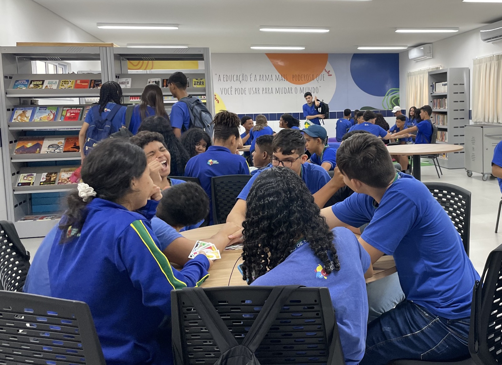 Prazo para estudantes se inscreverem no programa Jovem Senador termina no dia 30