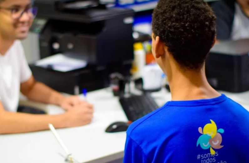 Seduc-MT divulga segunda chamada de estudantes selecionados para intercâmbio na Inglaterra