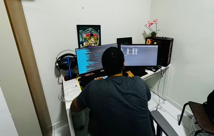 Hackers são presos suspeitos de criar banco de dados com 76 milhões de senhas privadas e do governo