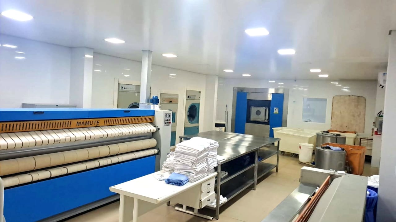 Hospital de Câncer de MT é referência em lavanderia hospitalar no estado