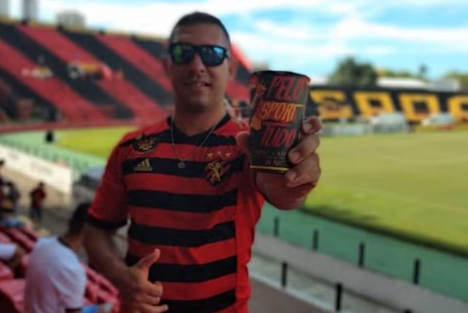 Torcedor morre após se engasgar com carne de espetinho antes de jogo