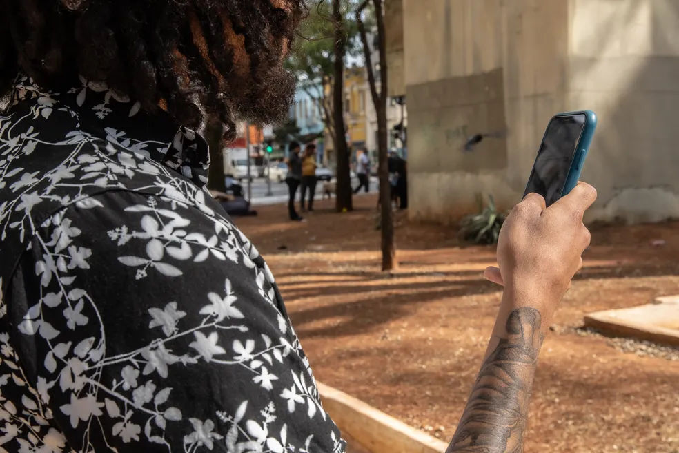 Android terá ‘modo ladrão’ que bloqueia tela do celular caso alguém o arranque de sua mão