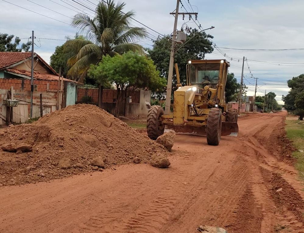 Cáceres | Prefeitura recupera ruas do bairro Marajoara